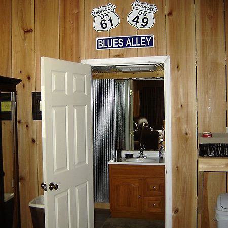 Bluestown Inn Clarksdale Bagian luar foto